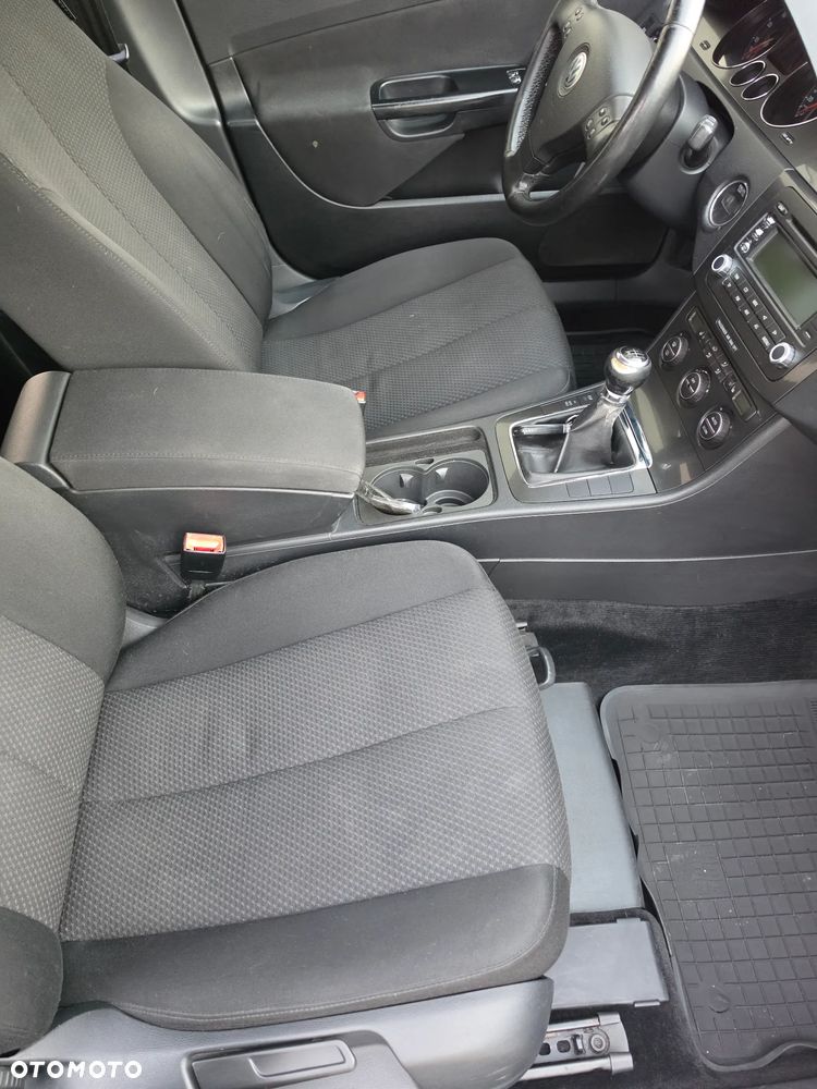 Volkswagen Passat 2.0 FSI Individual - 13