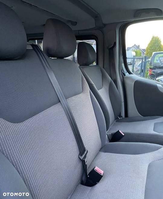 Opel Vivaro - 11