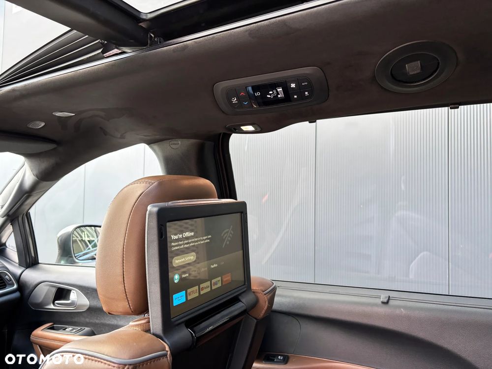 Chrysler Pacifica - 19