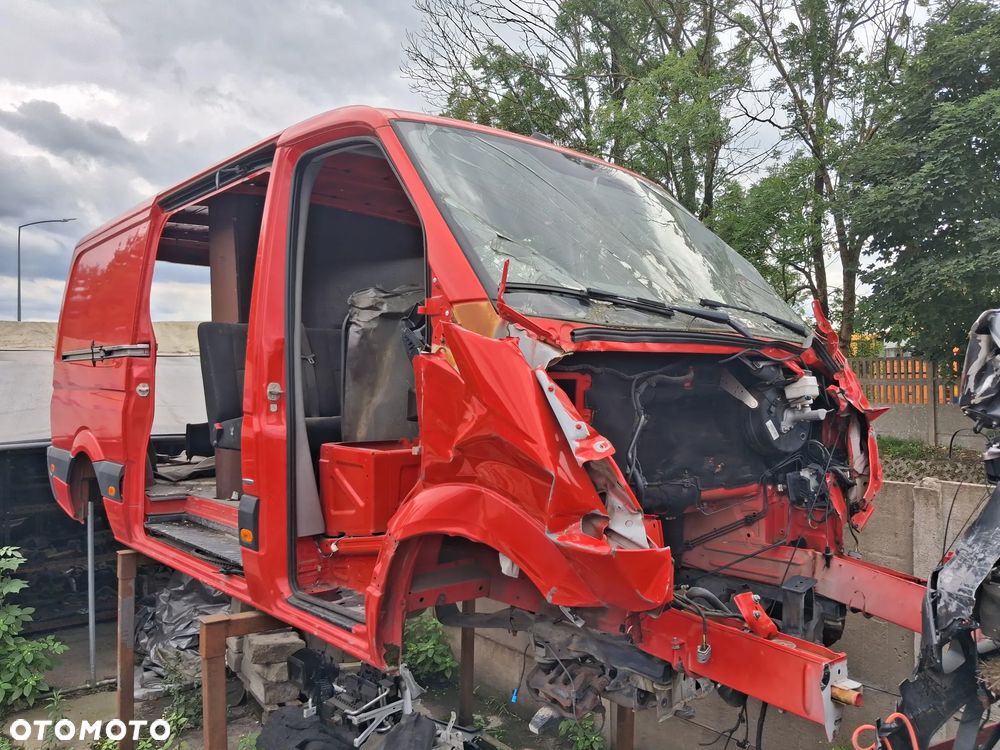 Mercedes-Benz Sprinter - 1