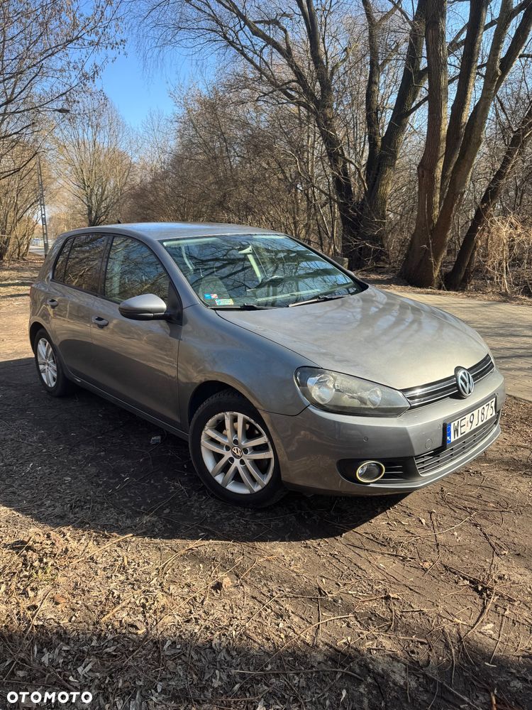 Volkswagen Golf 2.0 TDI DPF DSG Comfortline - 3