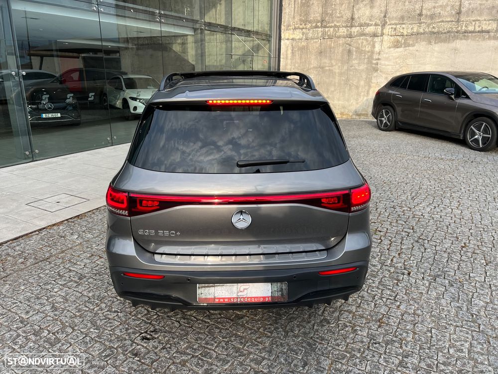 Mercedes-Benz EQB 250+ AMG Line - 5