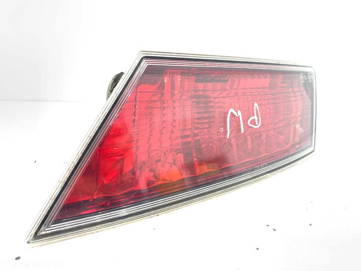 LAMPA TYŁ PRAWA WEWNĘTRZNA - 84.00 PLN - HONDA CIVIC VIII Hatchback (FN, FK) 2005 - 2022 1.8 (FN1, - 2