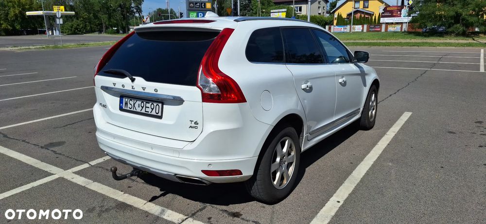 Volvo XC 60 T6 AWD Drive-E Momentum - 4