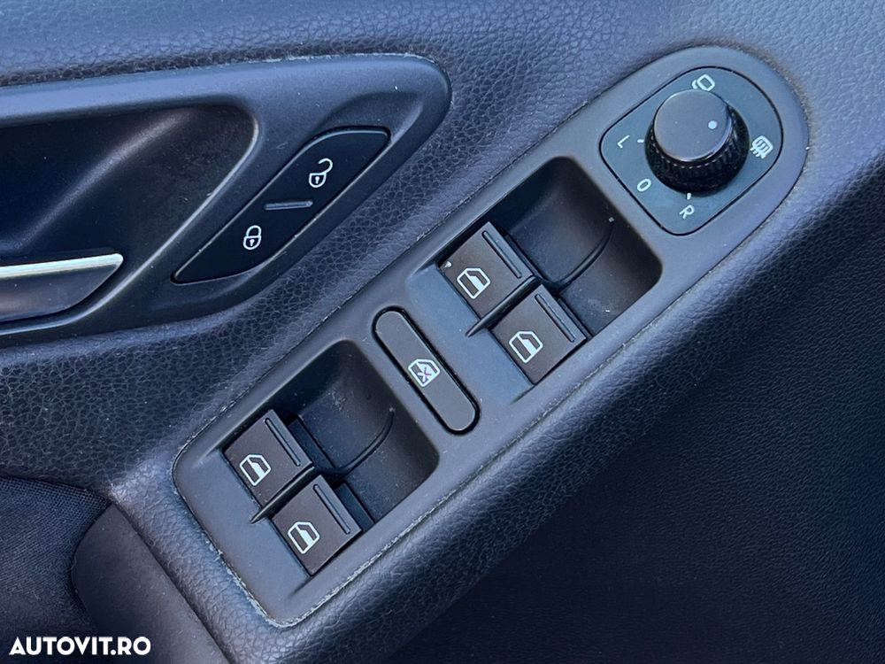 Volkswagen Golf 2.0 TDI Comfortline - 18