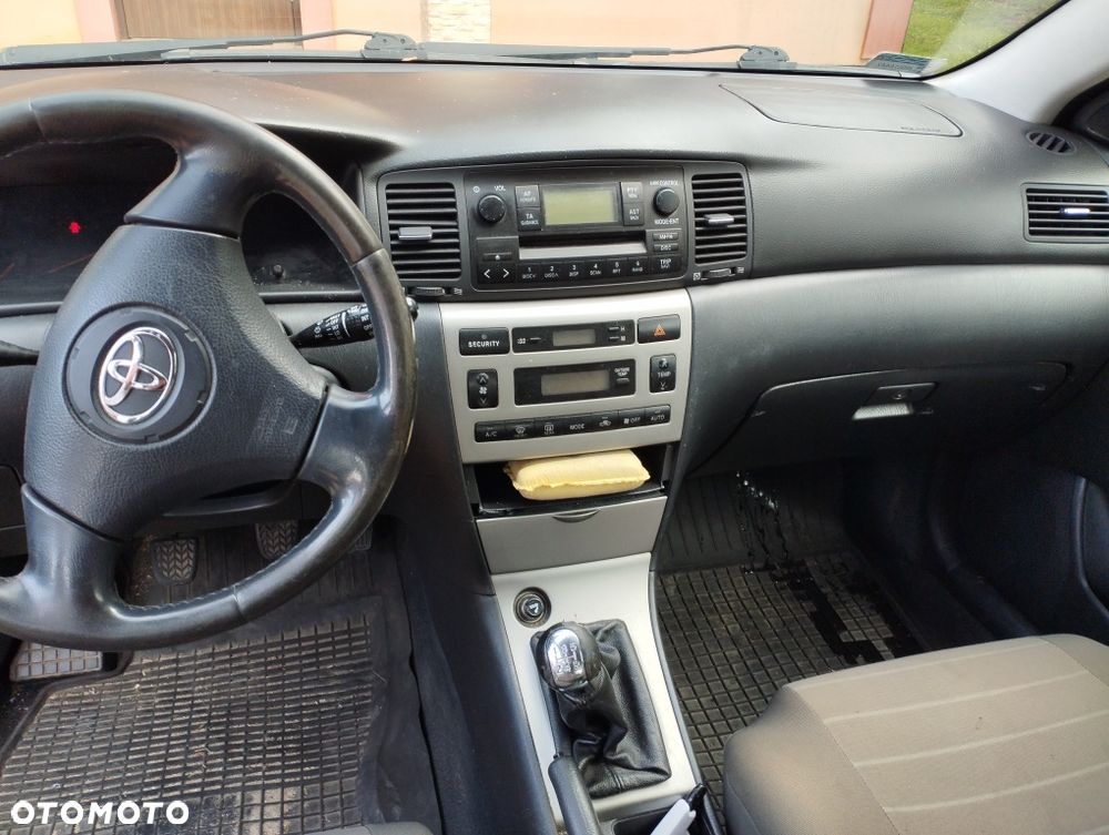 Toyota Corolla - 7