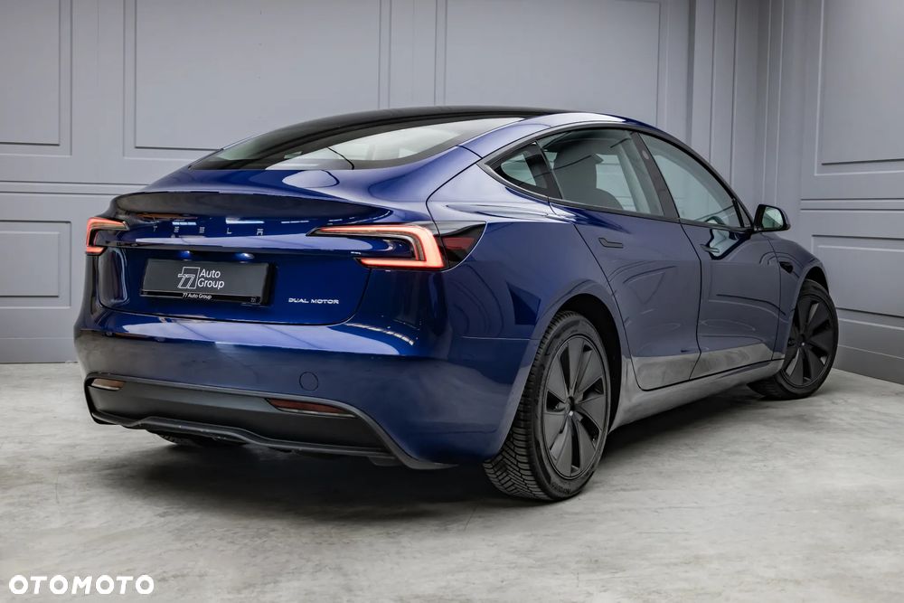 Tesla Model 3 - 2