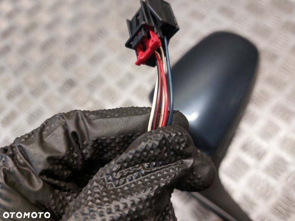 LUSTERKO LEWE ELEKTRYCZNE AUDI A6 C6 448505 LZ7R 5 PIN - 10