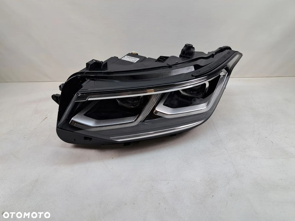 VW TIGUAN II 2 5NB IQ LIGHT LIFT FULL LED LAMPA LEWA PRZÓD - 1