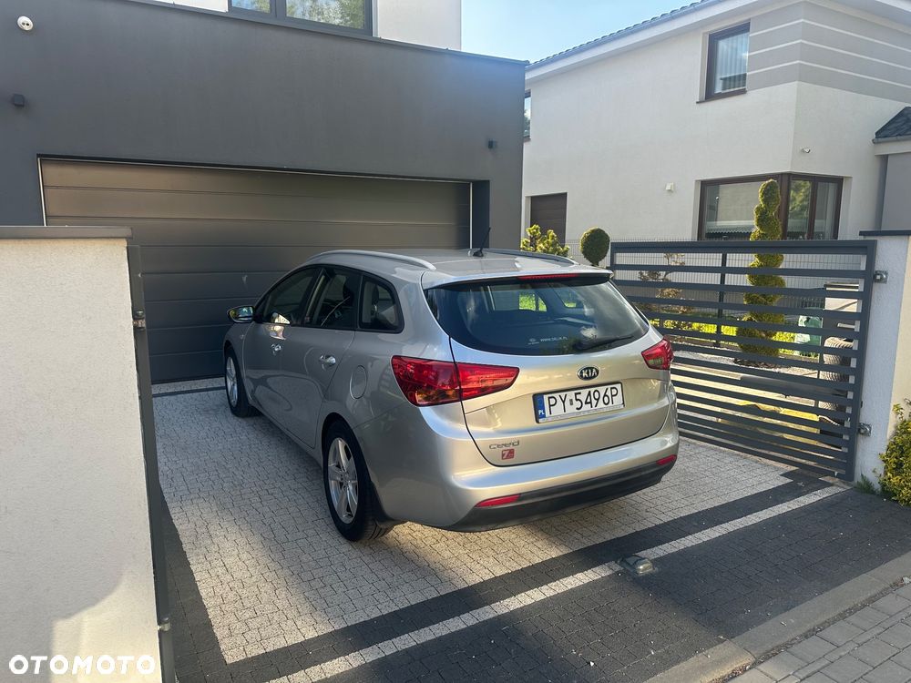Kia Ceed 1.4 L - 9