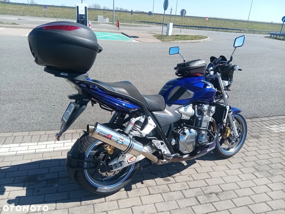 Honda CB - 3