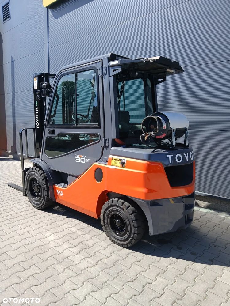Toyota 02-8FGF30 - 5