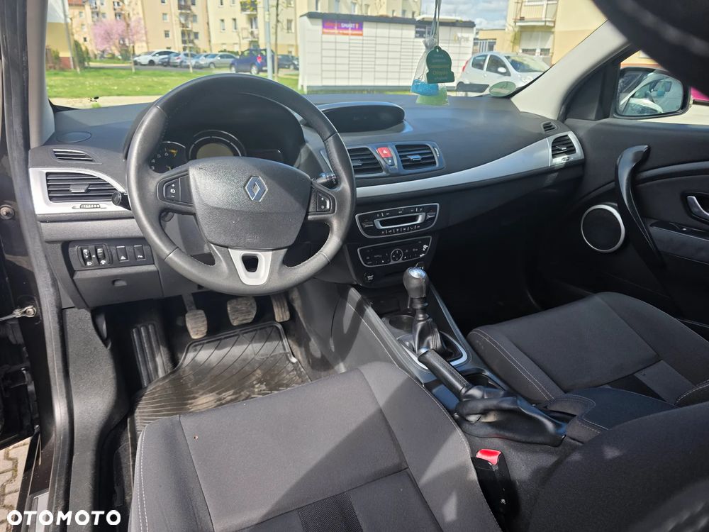 Renault Megane TCe 130 Dynamique - 2