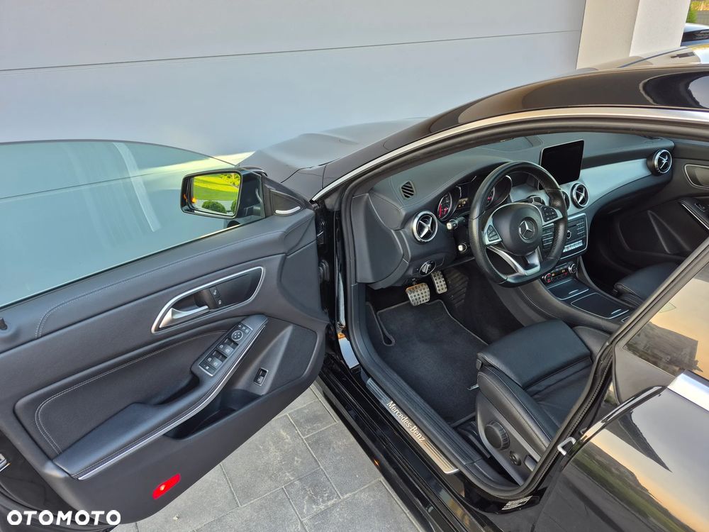 Mercedes-Benz CLA 250 4Matic 7G-DCT - 10