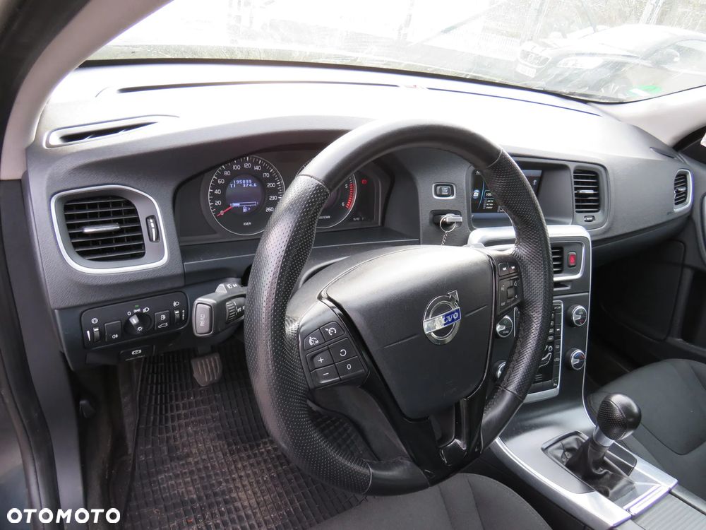 Volvo S60 D4 Edition - 22