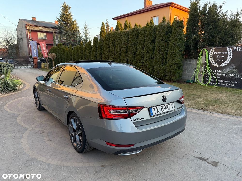 Skoda Superb 2.0 TDI 4x4 Sportline DSG - 10