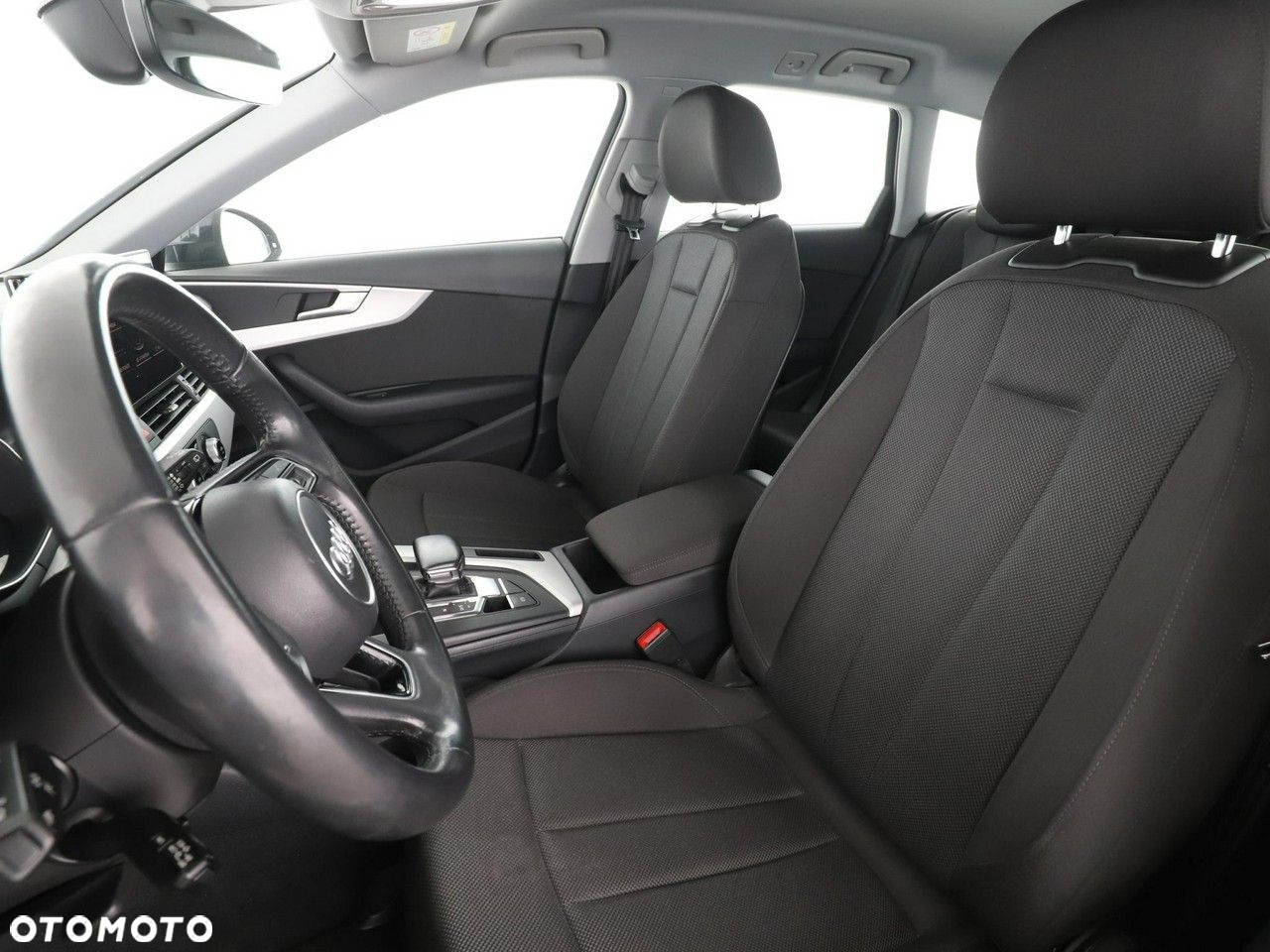 Audi A4 Avant 35 TDI S tronic - 14