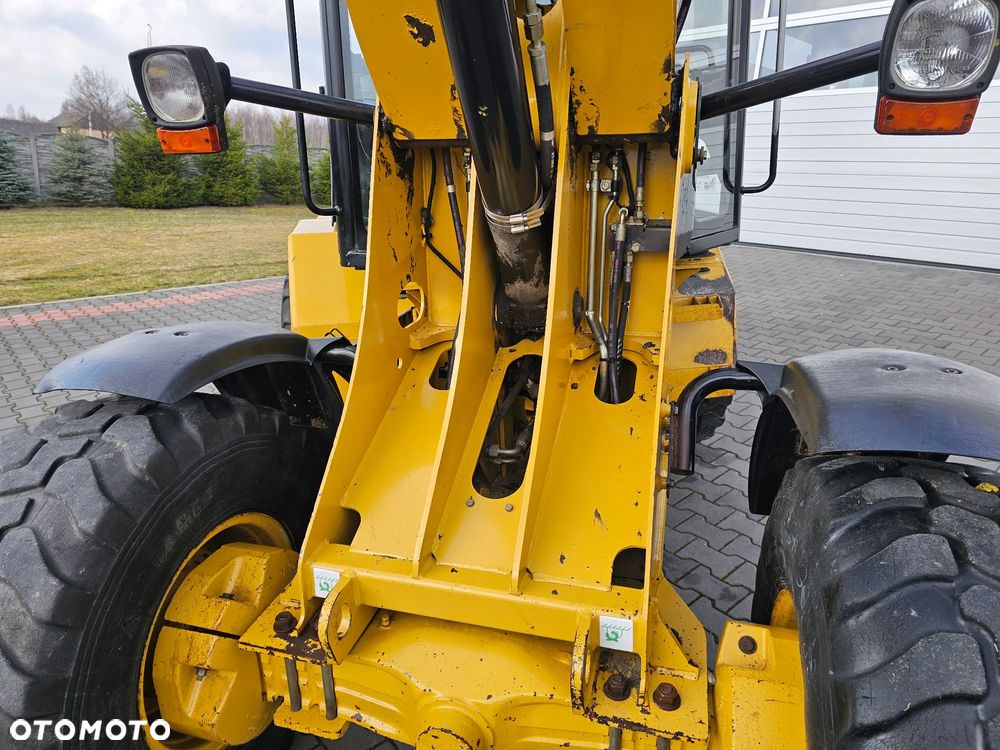 Caterpillar 906 - 26