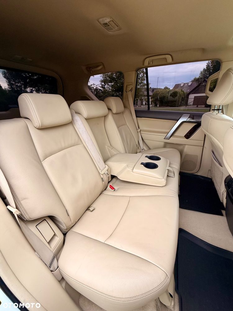Toyota Land Cruiser LC 2.8 D-4D Executive - 12