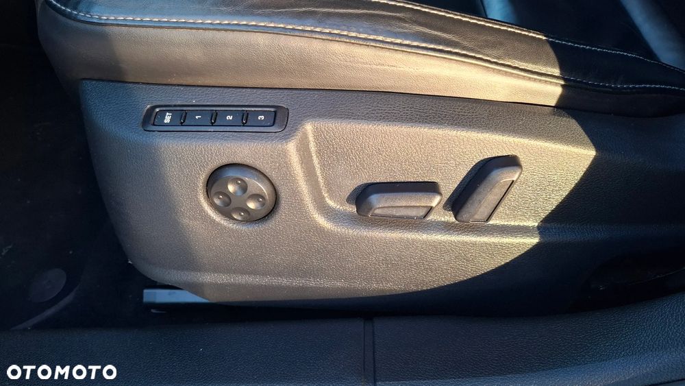 Skoda Superb 2.0 TDI DSG Exclusive - 18