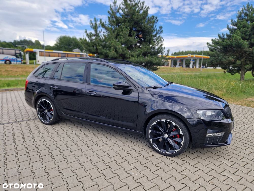Skoda Octavia 2.0 TDI DSG RS - 2