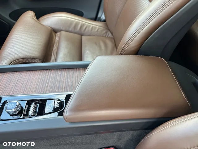 Volvo XC 60 T5 AWD Inscription - 23
