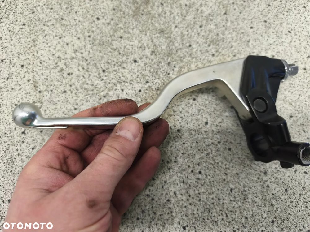 Klamka lewa sprzęgła, mocowanie klamki, lusterka Triumph Trident 660 2022 - 4