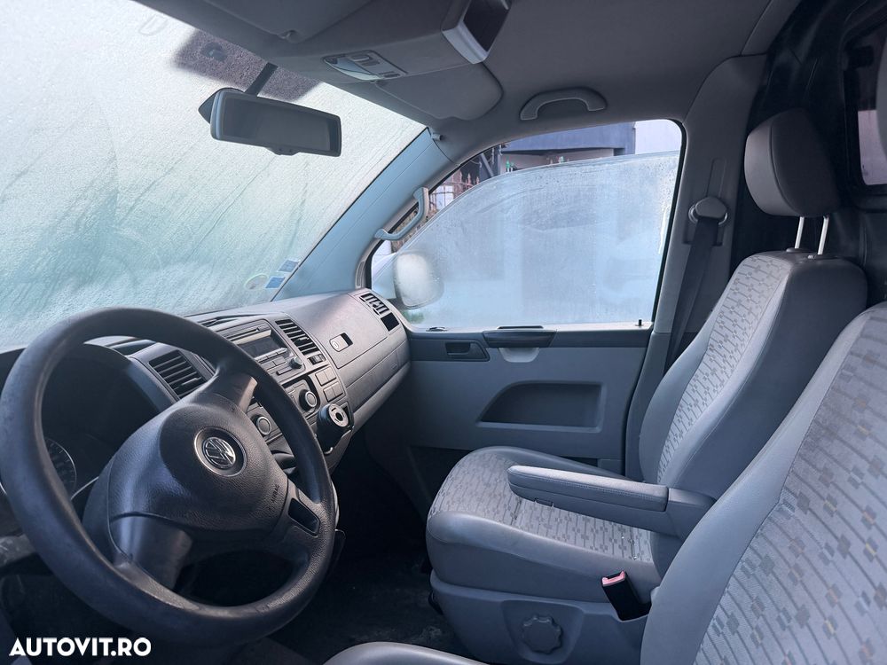 Volkswagen Transporter - 8