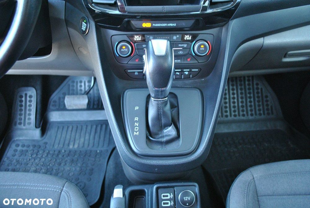 Ford Tourneo Connect Grand - 22