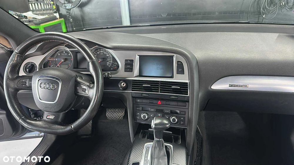 Audi A6 - 6