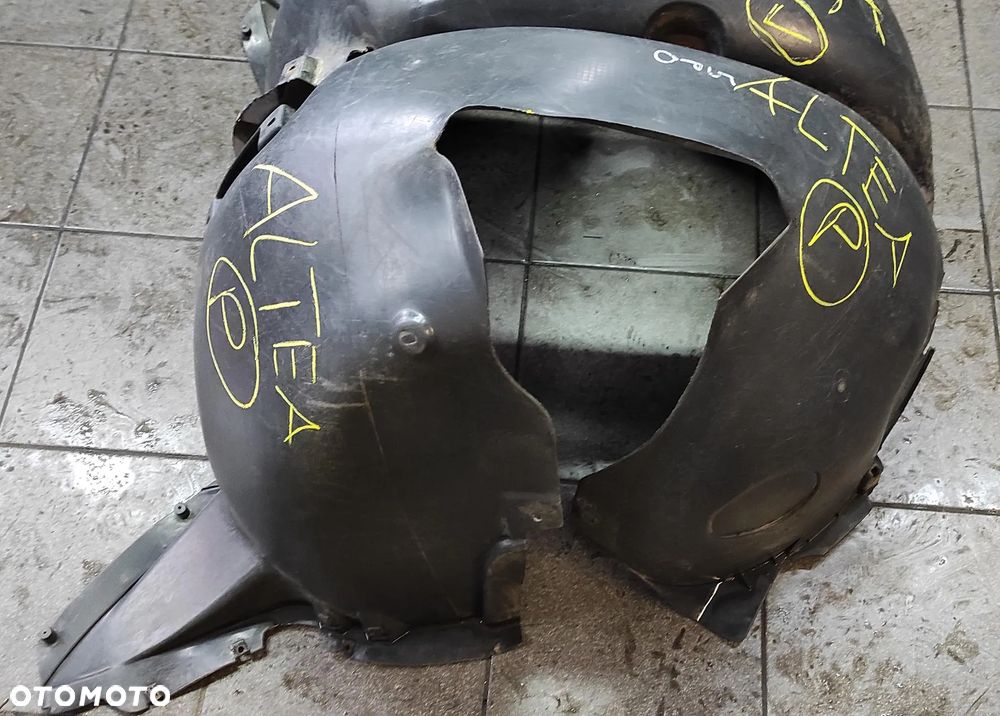 NADKOLE SEAT ALTEA TOLEDO 3 ALTEA XL PRAWE 5P0809958