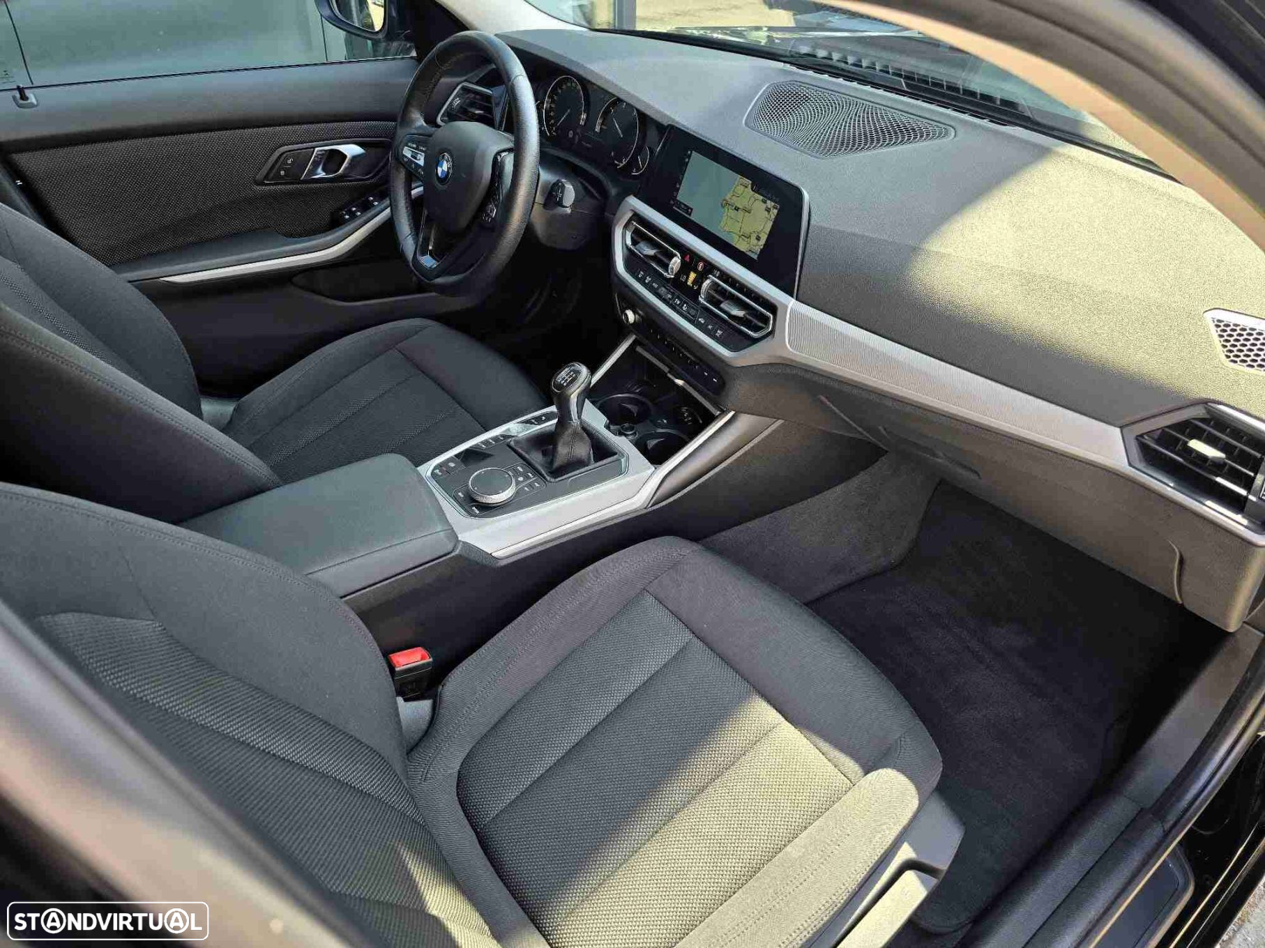 BMW 318 d Touring - 10