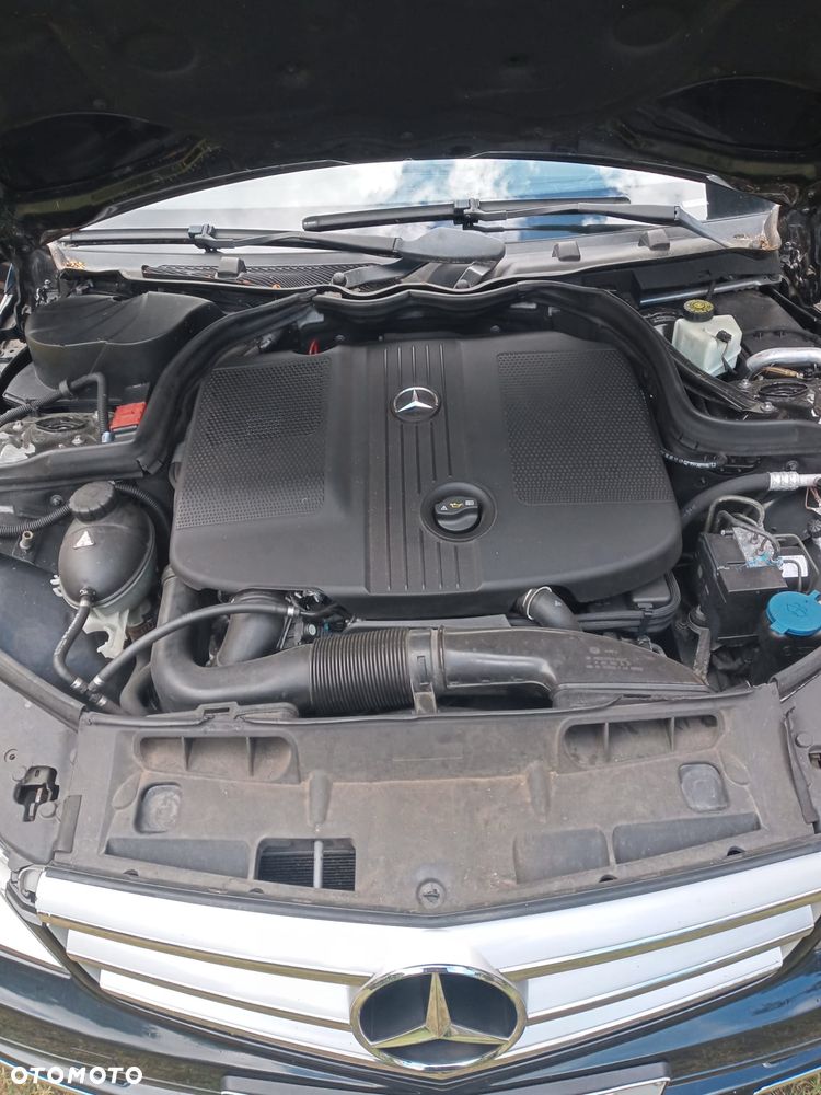 Mercedes-Benz Klasa C 220 CDI DPF Automatik BlueEFFICIENCY - 12