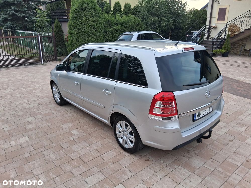 Opel Zafira 1.8 Family Plus - 23
