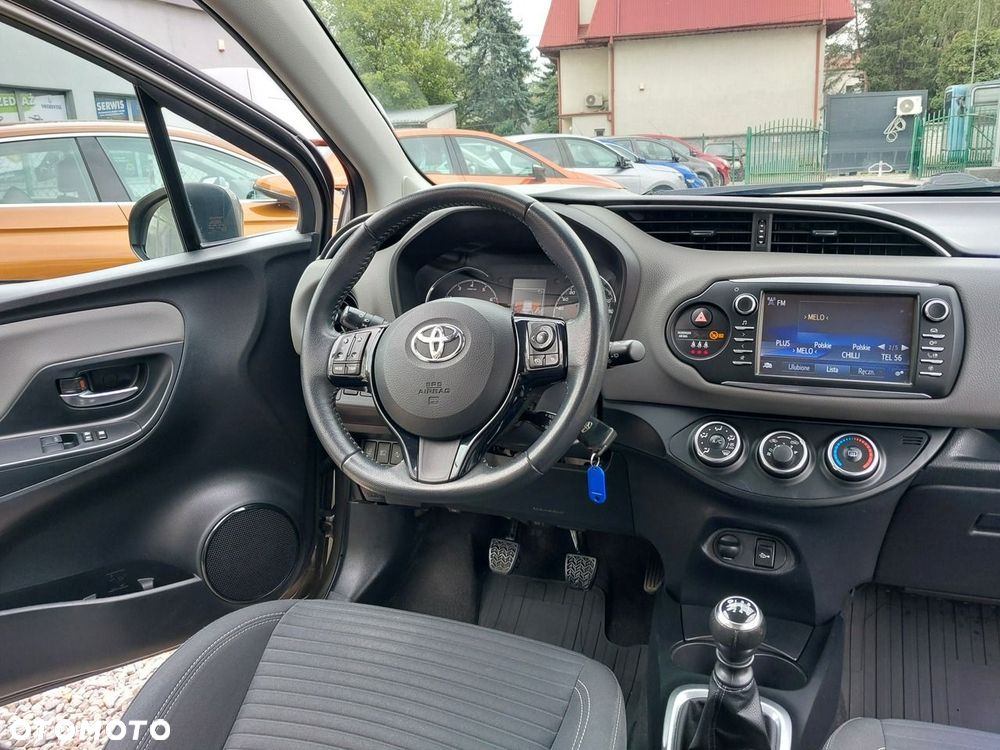 Toyota Yaris 1.5 Premium - 17