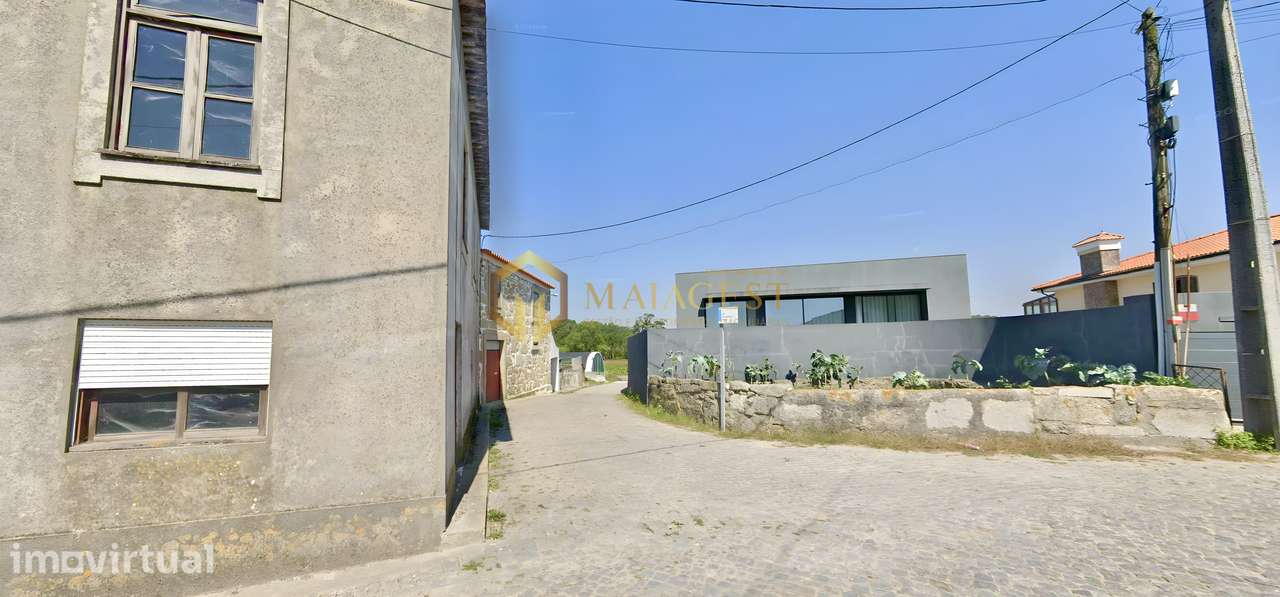 Casa de Lavoura T4 em Granito com Terreno de 5.000 m2 em Matosinhos - Grande imagem: 3/5