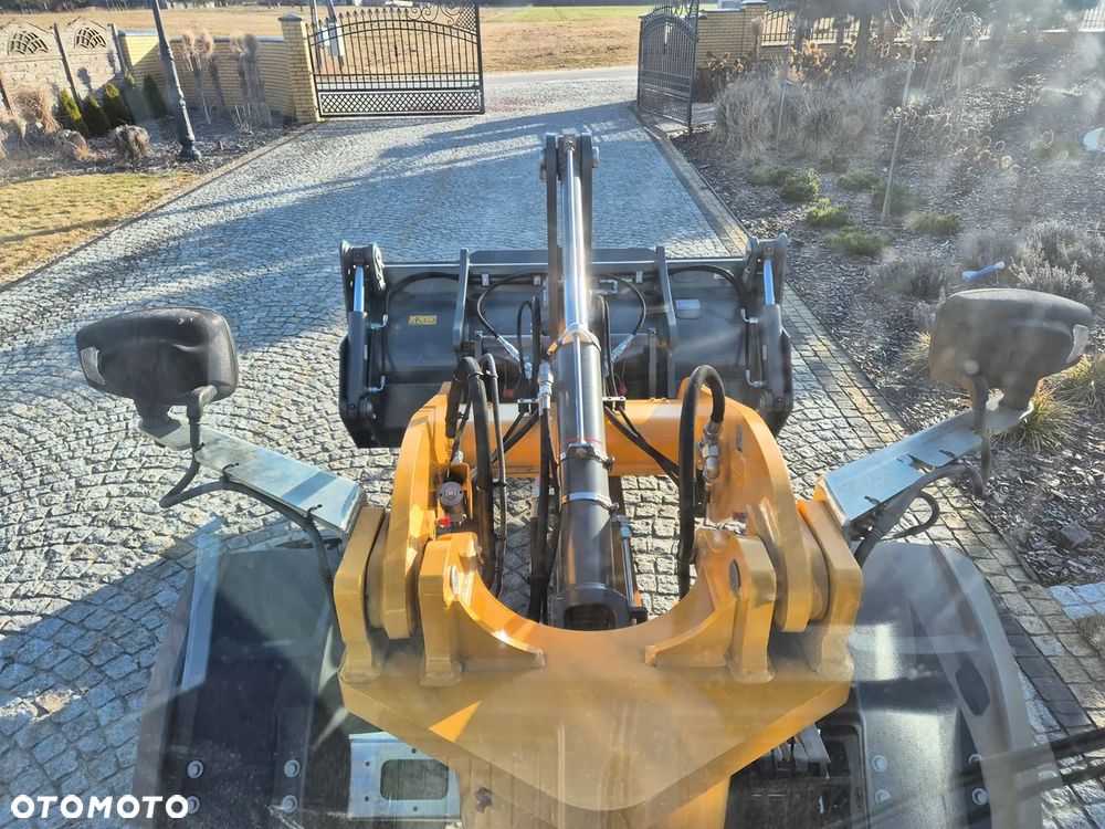 Liebherr 504 COMPACT - 19
