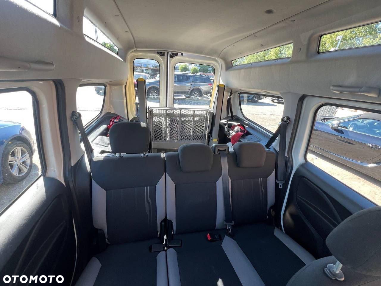 Fiat Doblo - 8