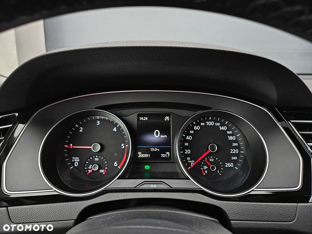 Volkswagen Passat 2.0 TDI EVO Business - 21