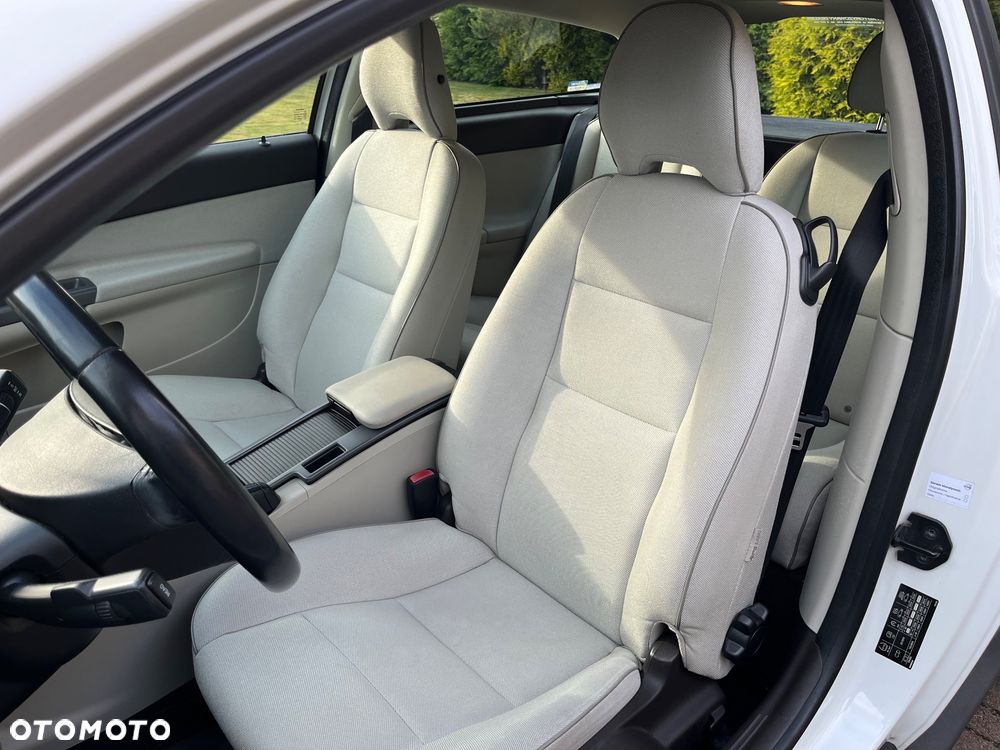 Volvo C30 2.0 - 16