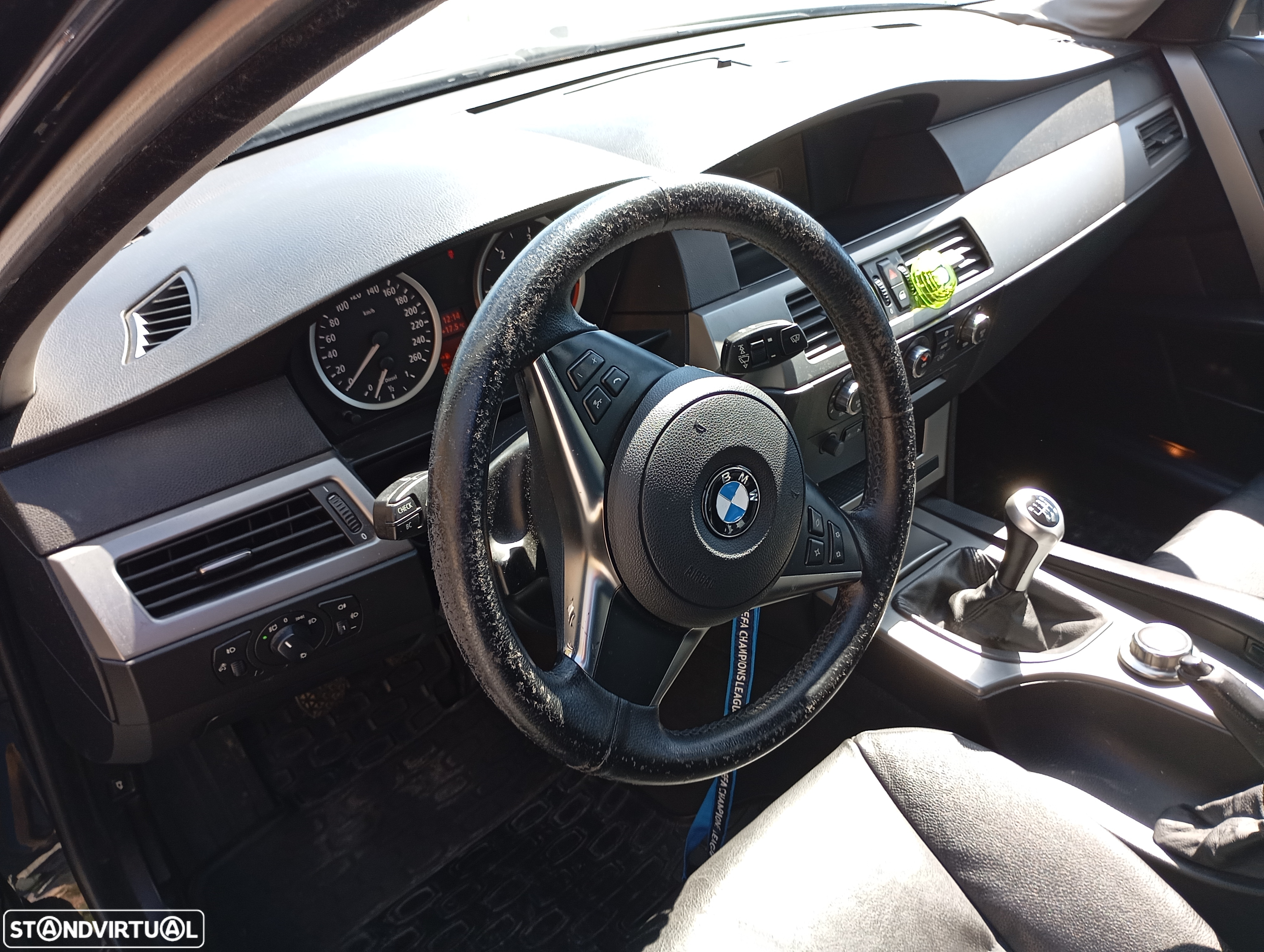 BMW 520 d Touring - 13