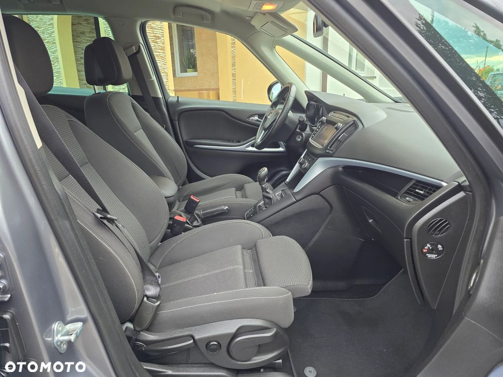 Opel Zafira Tourer 1.4 Turbo Sport - 21