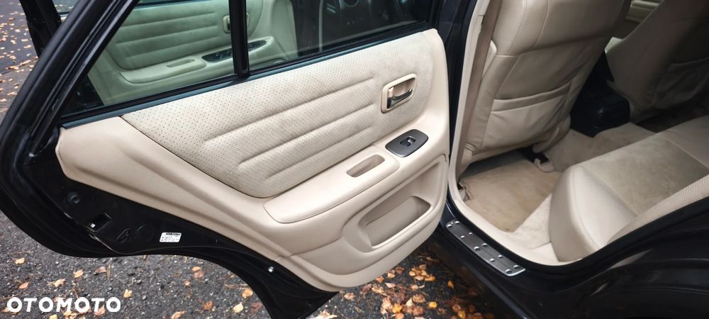 Lexus IS 200 Prestige - 28