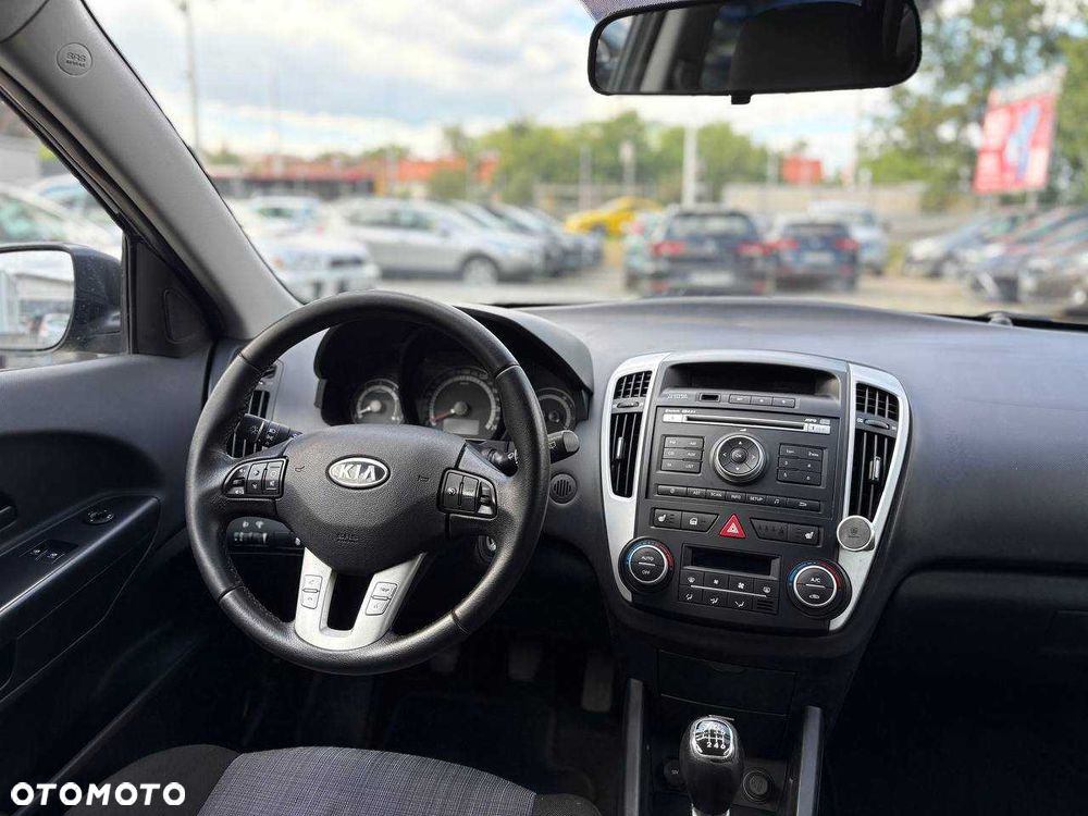 Kia Ceed - 6