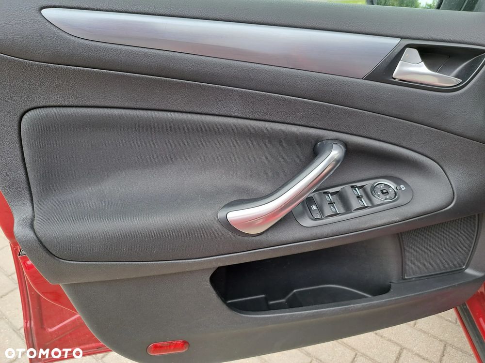 Ford Mondeo - 29