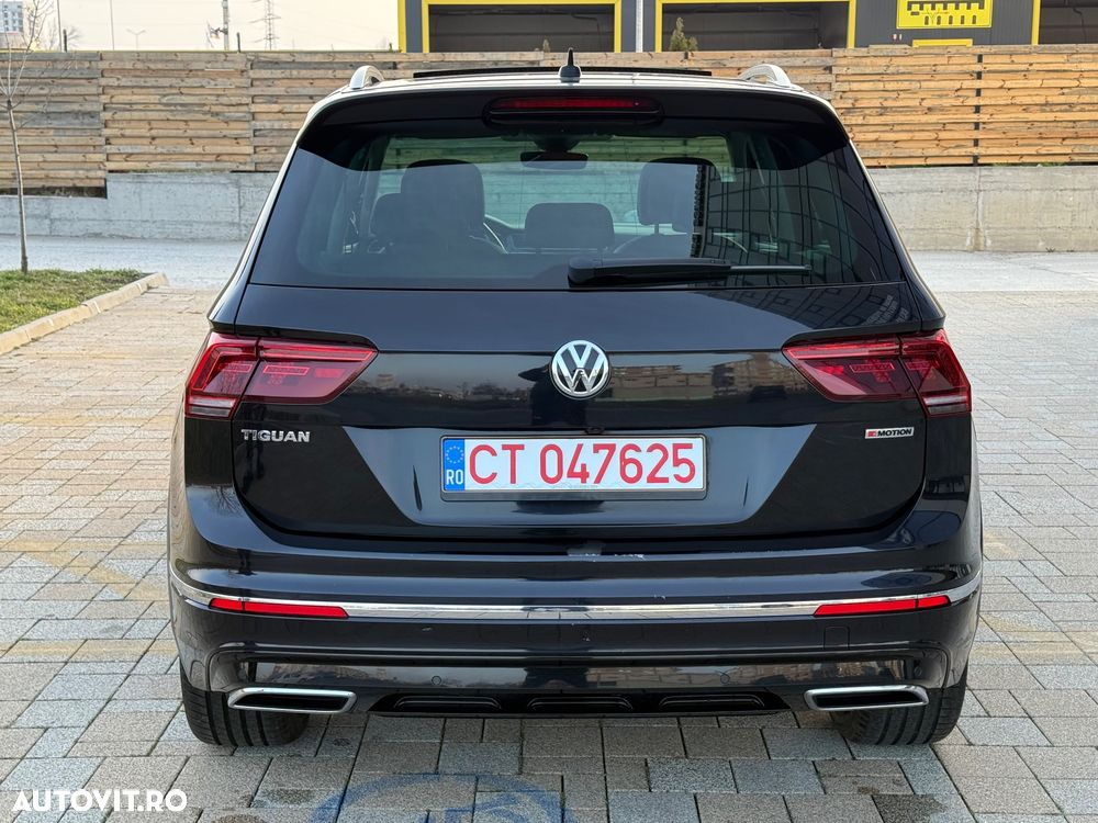 Volkswagen Tiguan - 12