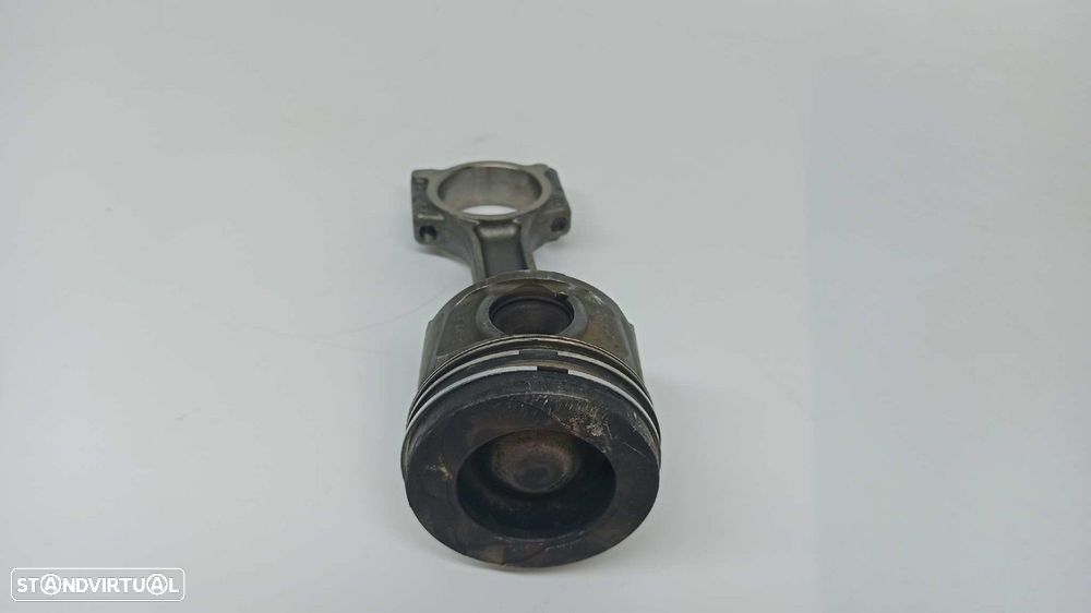 BIELA RENAULT MEGANE III COUPE DYNAMIQUE - 7