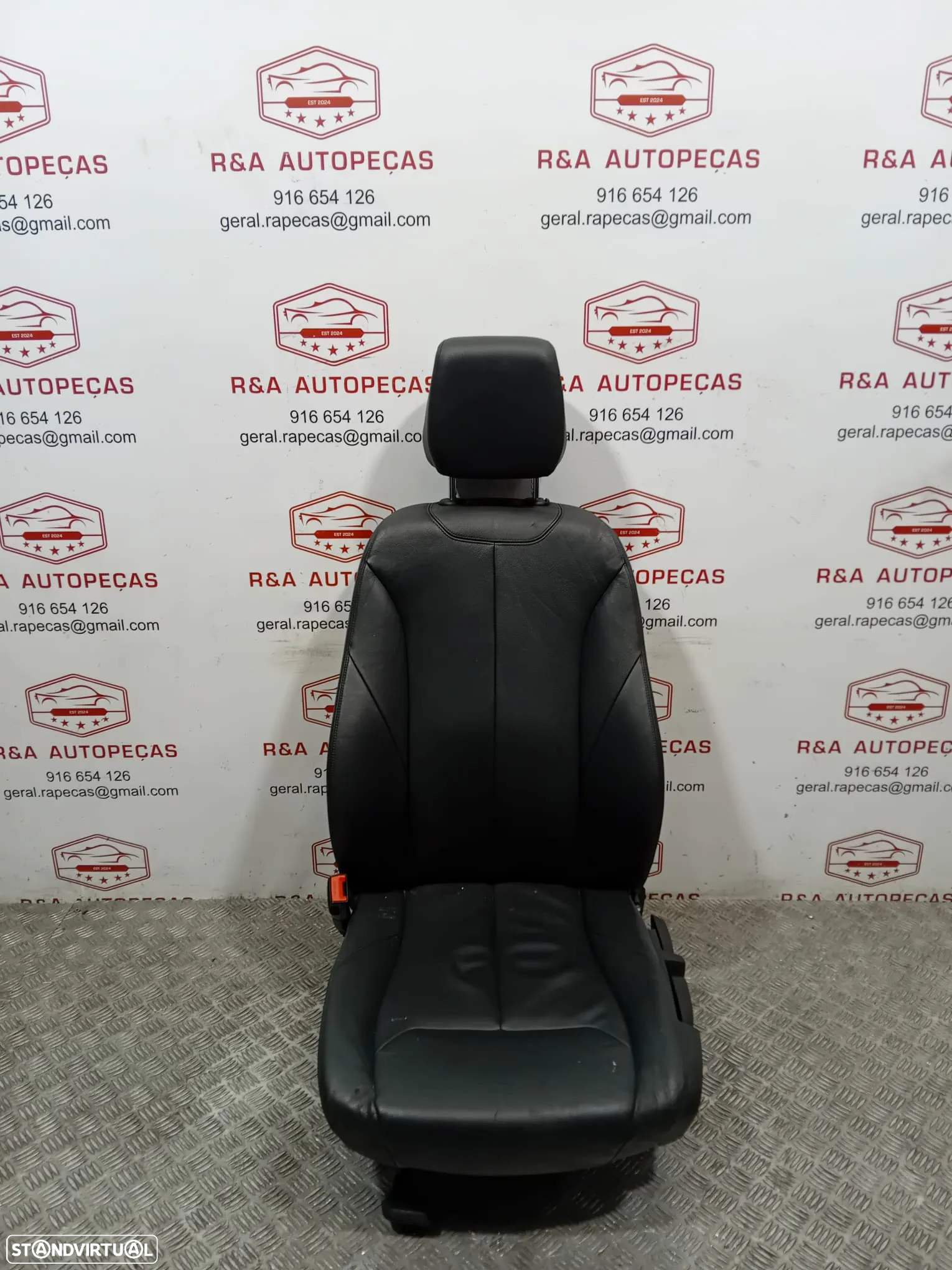 Conjunto de Bancos BMW F20 em Pele Original - 9