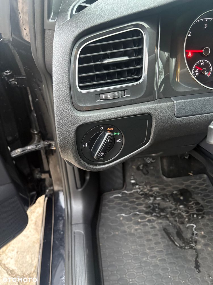 Volkswagen Golf 1.6 TDI BMT Comfortline - 26