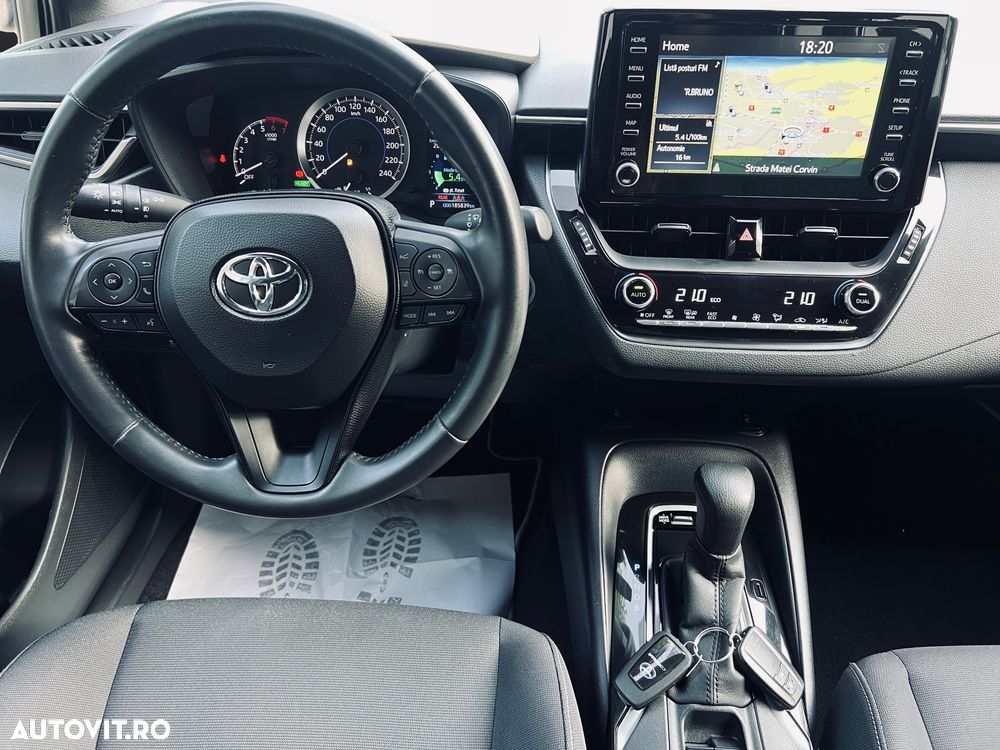 Toyota Corolla 1.8 HSD Business Plus - 13